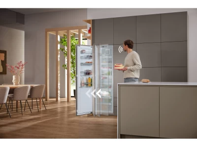 Miele K 77798 C R Hűtőszekrény - jobbos