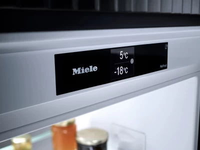 Miele KFN 7795 C Hűtő-fagyasztó kombináció