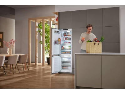 Miele KFN 7795 C Hűtő-fagyasztó kombináció