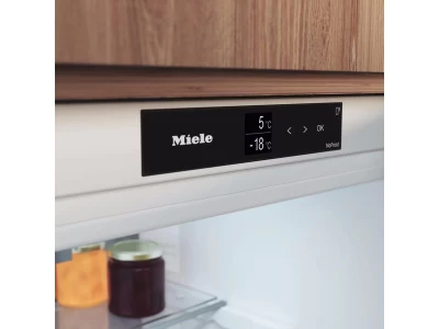 Miele KFN 7844 C Hűtő-fagyasztó kombináció