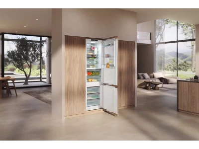Miele KFN 7844 C Hűtő-fagyasztó kombináció