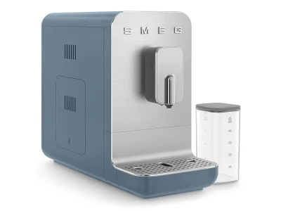 SMEG AUTOMATA KÁVÉFŐZŐ, Collezione design, tejhabosító funkció, cappuccino/latte macchiato funkció, matt viharkék