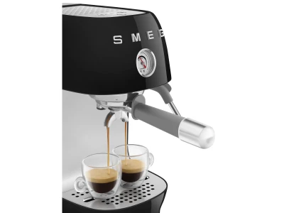 SMEG ESPRESSO KÁVÉFŐZŐ COLD BREW FUNKCIÓVAL, retro, fekete