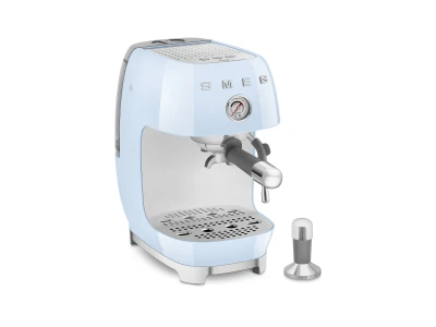 SMEG ESPRESSO KÁVÉFŐZŐ COLD BREW FUNKCIÓVAL, retro, világoskék