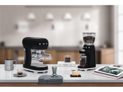 SMEG ESPRESSO KÁVÉFŐZŐ, retro, fekete