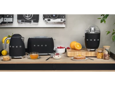 SMEG VÍZFORRALÓ, retro, matt fekete