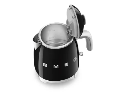 SMEG MINI VÍZFORRALÓ, retro, fekete